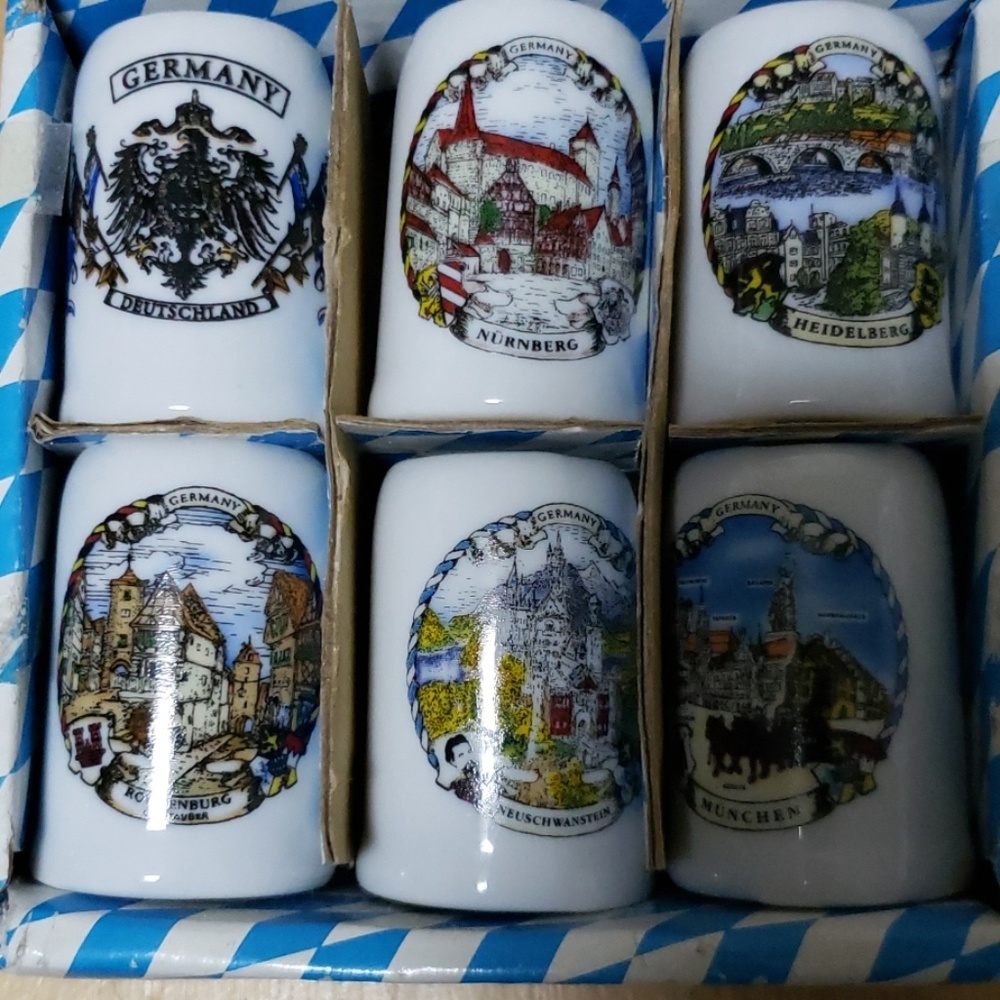 Miniature souvenir mugs from Germany